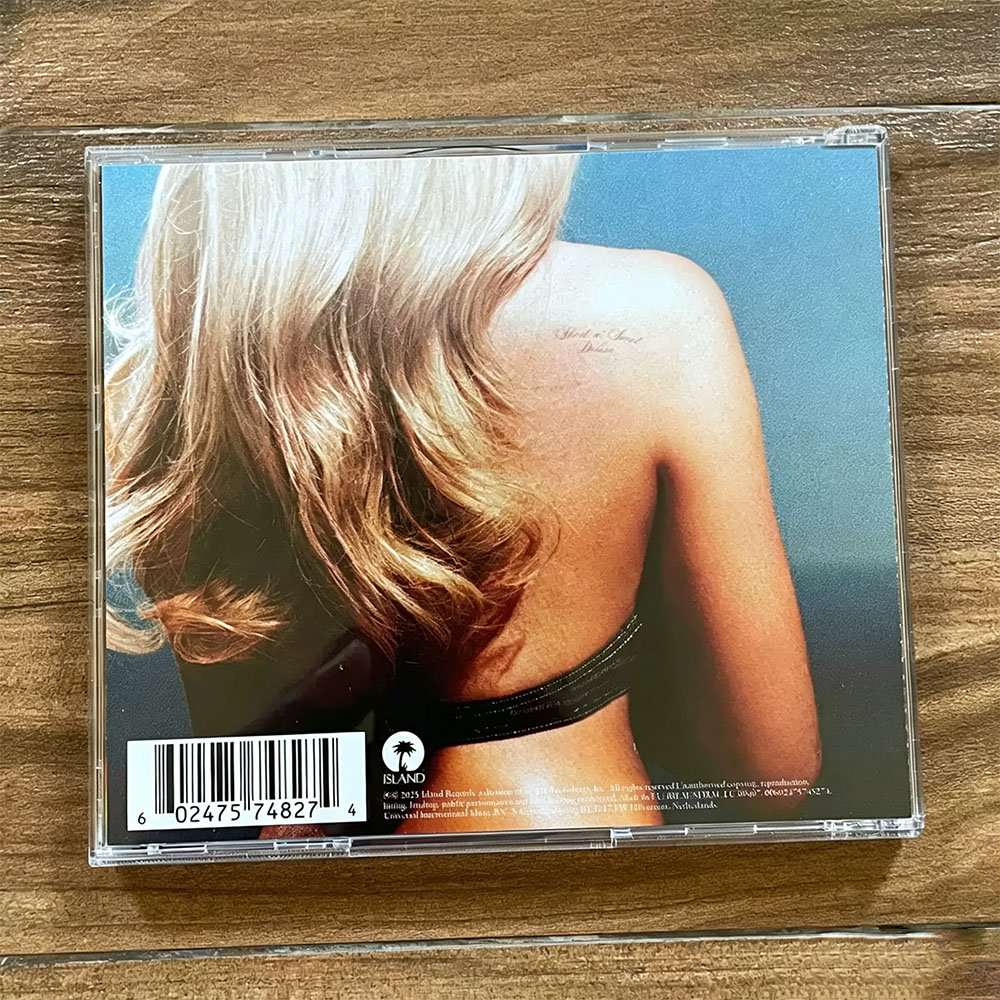 CD 'Short N' Sweet' - Pop, Cou – Vintage Collectibles & More Llc Photos Bewertung und Preis